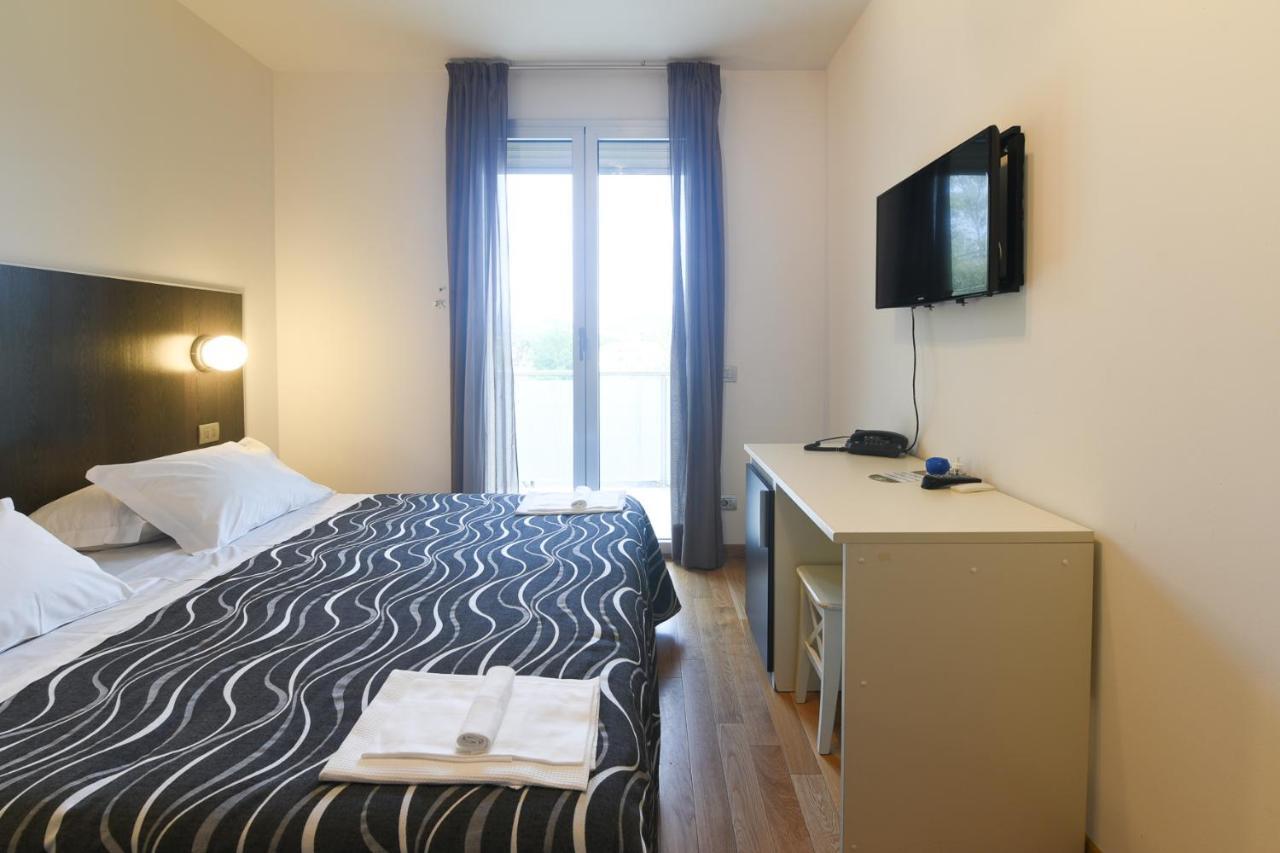 Daglingegneri Hotel Pisa Exterior photo